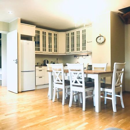 Cozy City Penthouse Apartment, Free Parking Ταλίν Εξωτερικό φωτογραφία