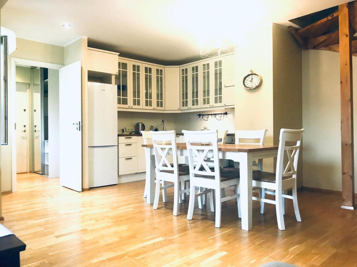 Cozy City Penthouse Apartment, Free Parking Ταλίν Εξωτερικό φωτογραφία